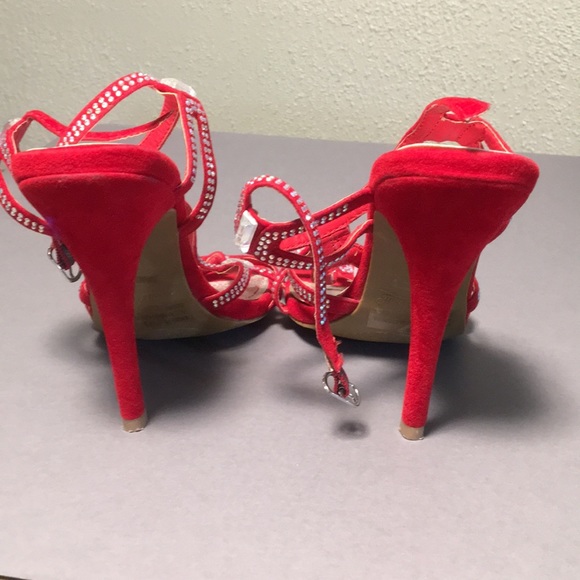 Red party heels with rhinestones size 7.5 - Picture 3 of 3